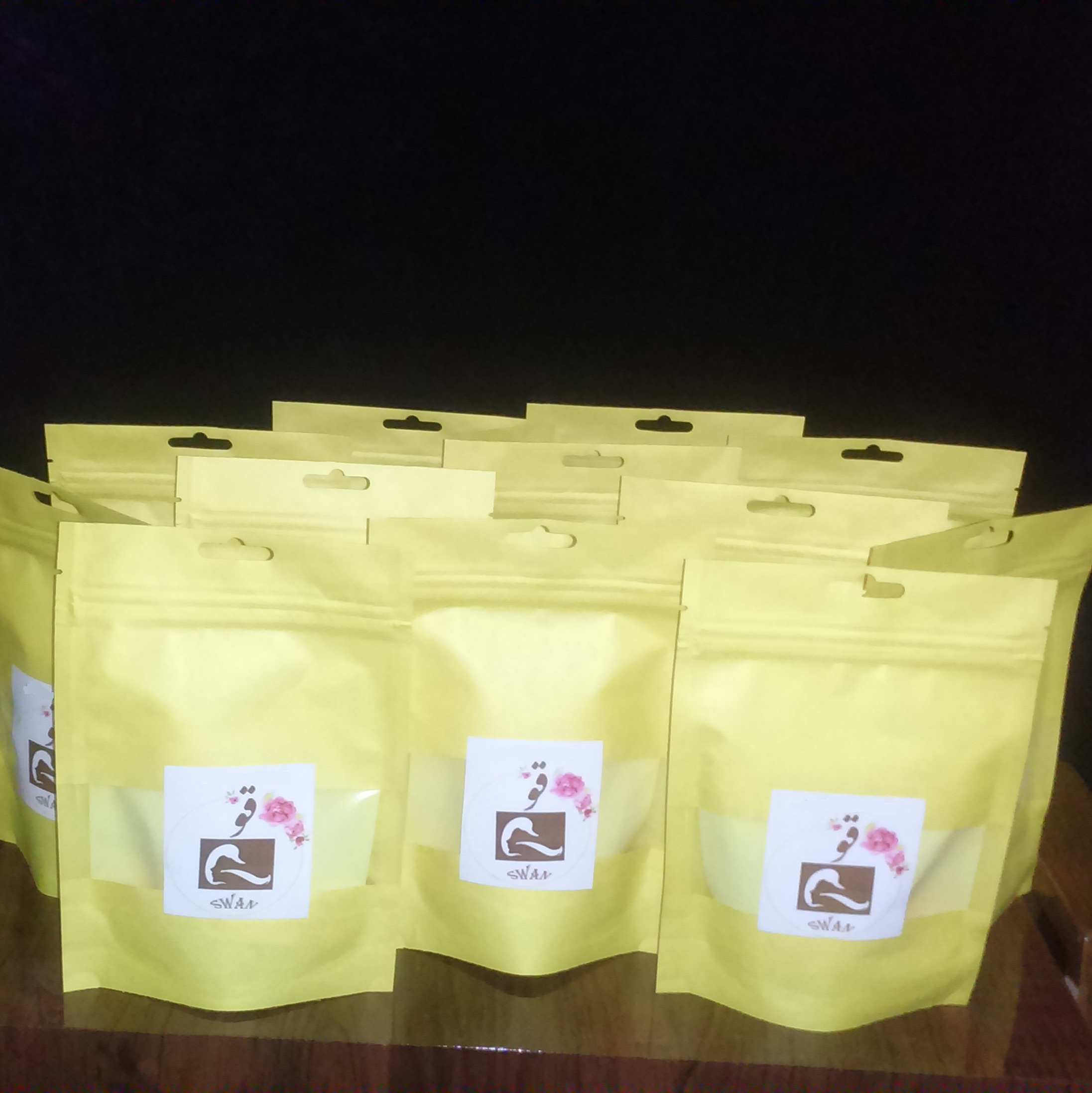 ماسکِ رفع قارچ حاوی حنا برای  پوست صورت و بدن