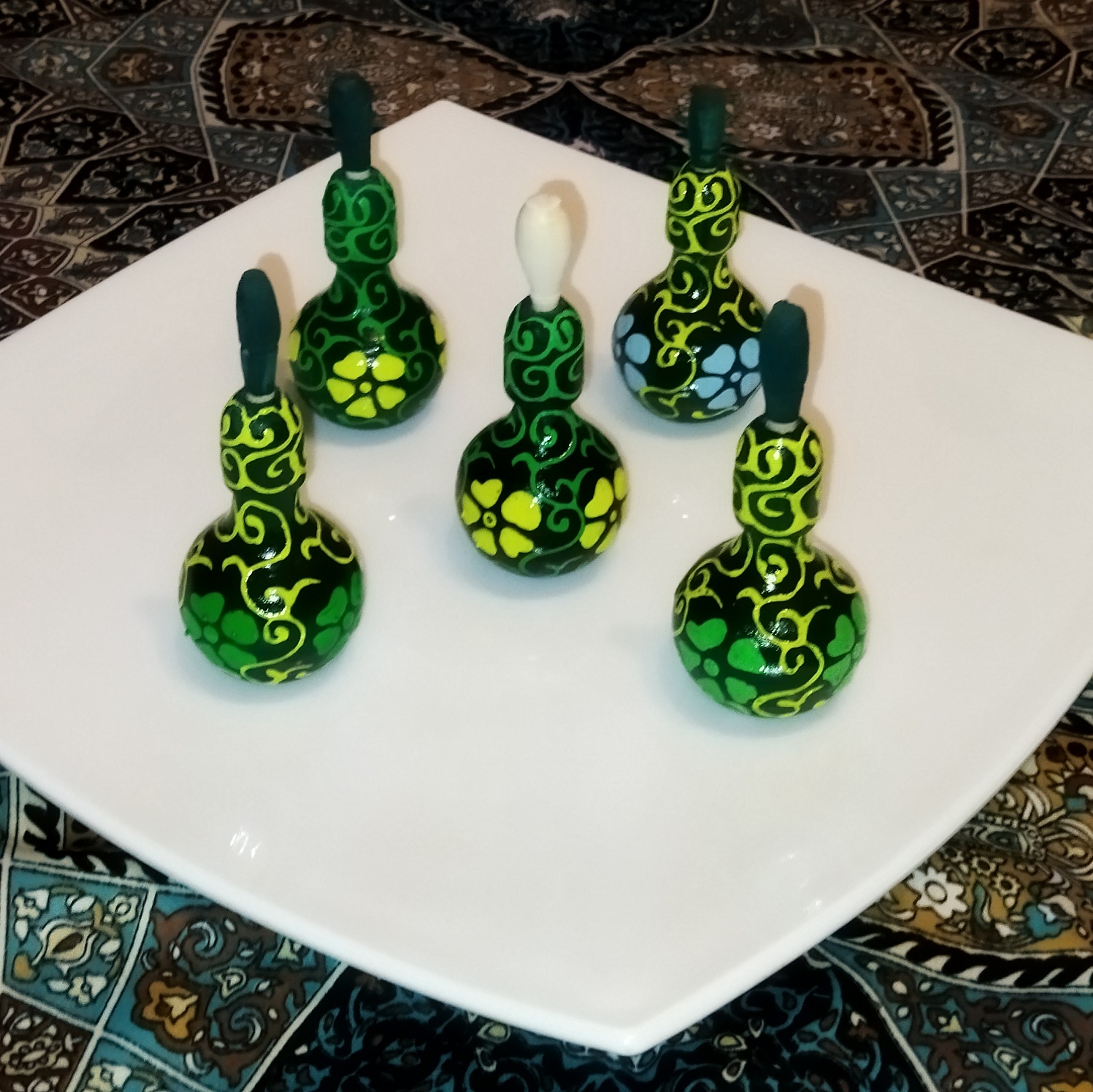 سرمه دان چوبی زمینه یشمی